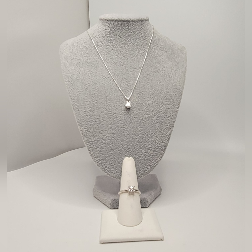 ▪︎Like New! D'Joy Jewelry Set